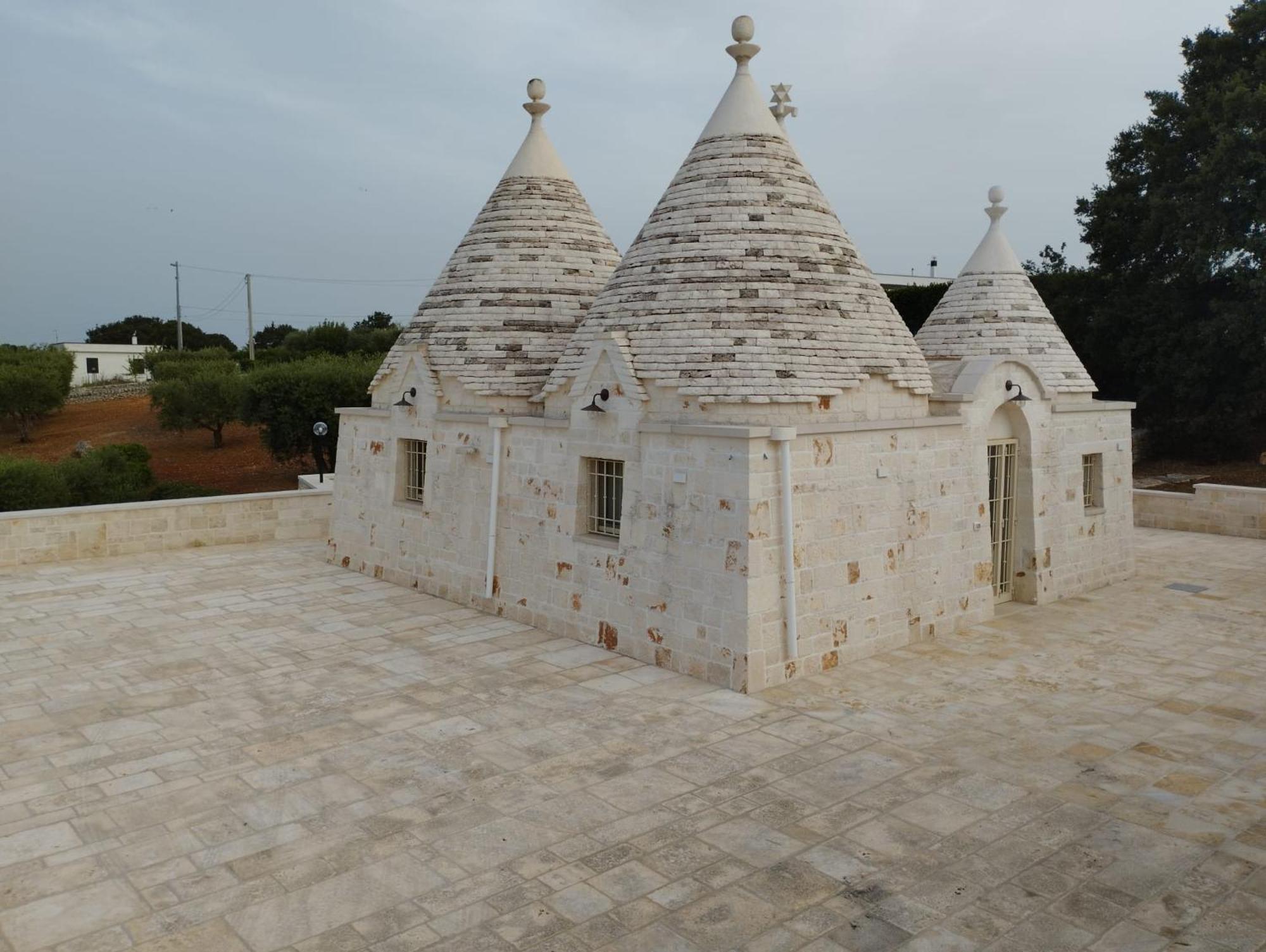 فيلا Trulli La Quercia Del Nonno لوكوروتوندو المظهر الخارجي الصورة