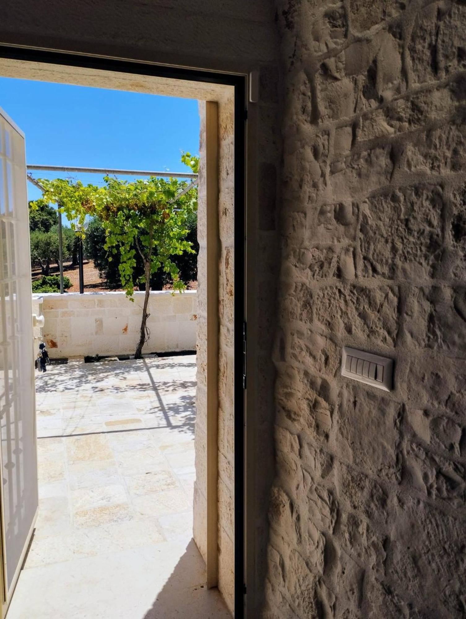 فيلا Trulli La Quercia Del Nonno لوكوروتوندو المظهر الخارجي الصورة