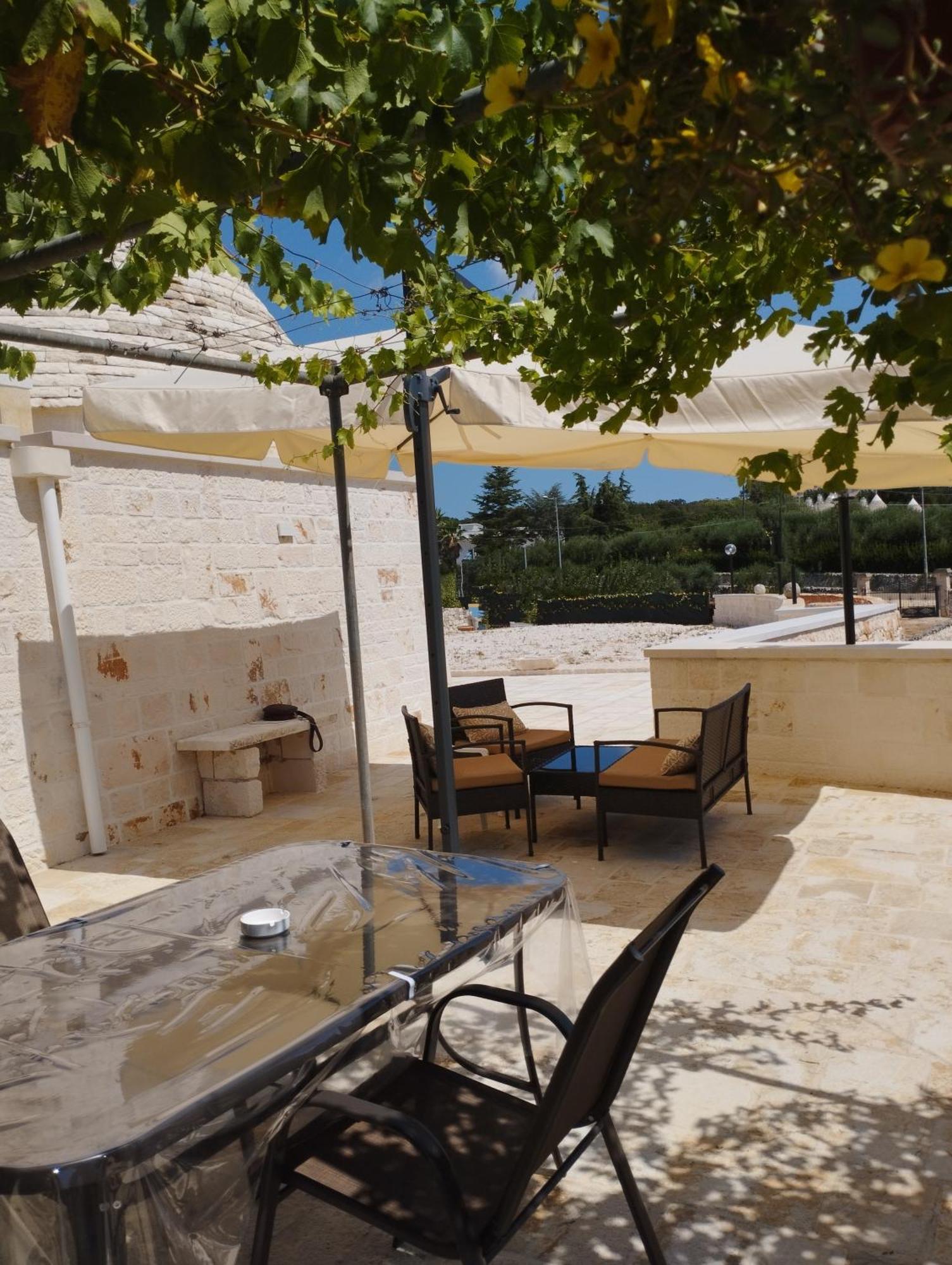 فيلا Trulli La Quercia Del Nonno لوكوروتوندو المظهر الخارجي الصورة